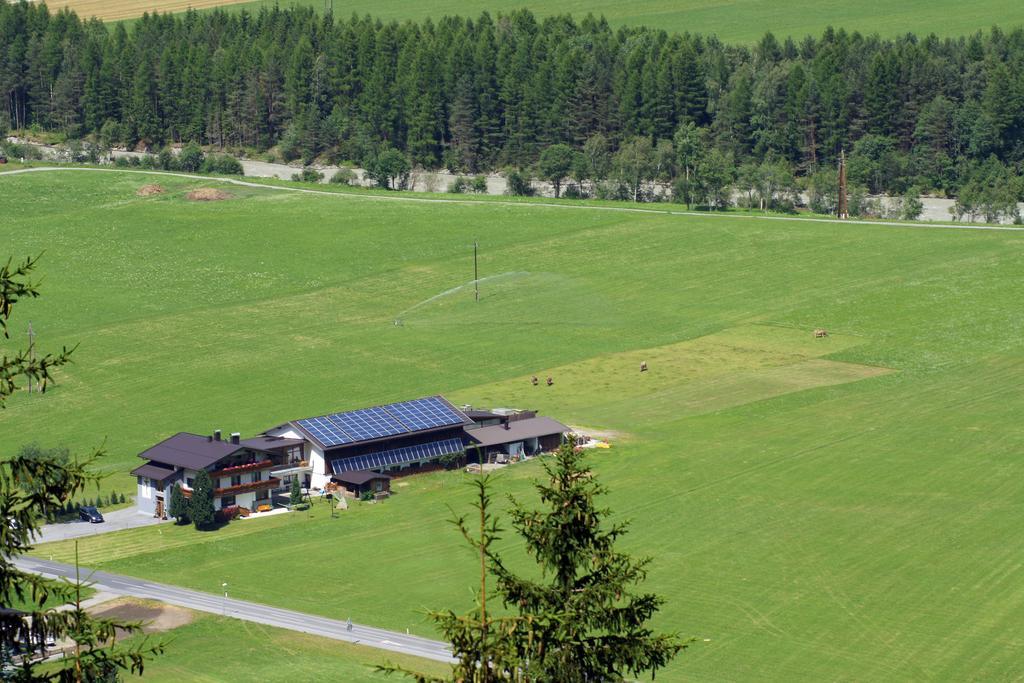 Apartments Bauernhof Dismasn Hof Längenfeld Exteriör bild