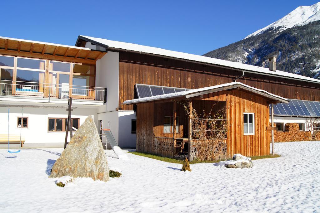 Apartments Bauernhof Dismasn Hof Längenfeld Exteriör bild